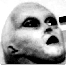 /x/images2005/alien_autopsy_film.jpg