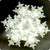 /x/images2005/crystal_water1.jpg
