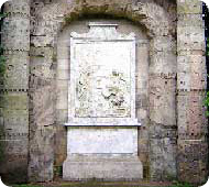/x/images2005/enigma_grail1.jpg