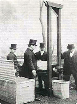 guillotine2.jpg